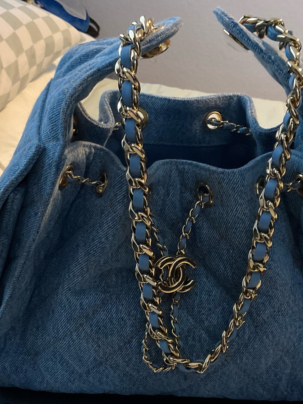 CHANEL Blue Denim Small 25
